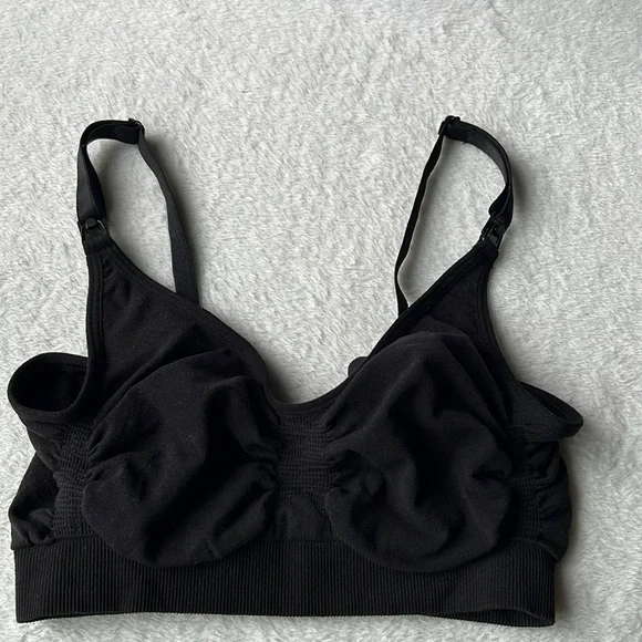 SKIMS Maternity/Nursing Sculpting Bra - Picture 4 of 9